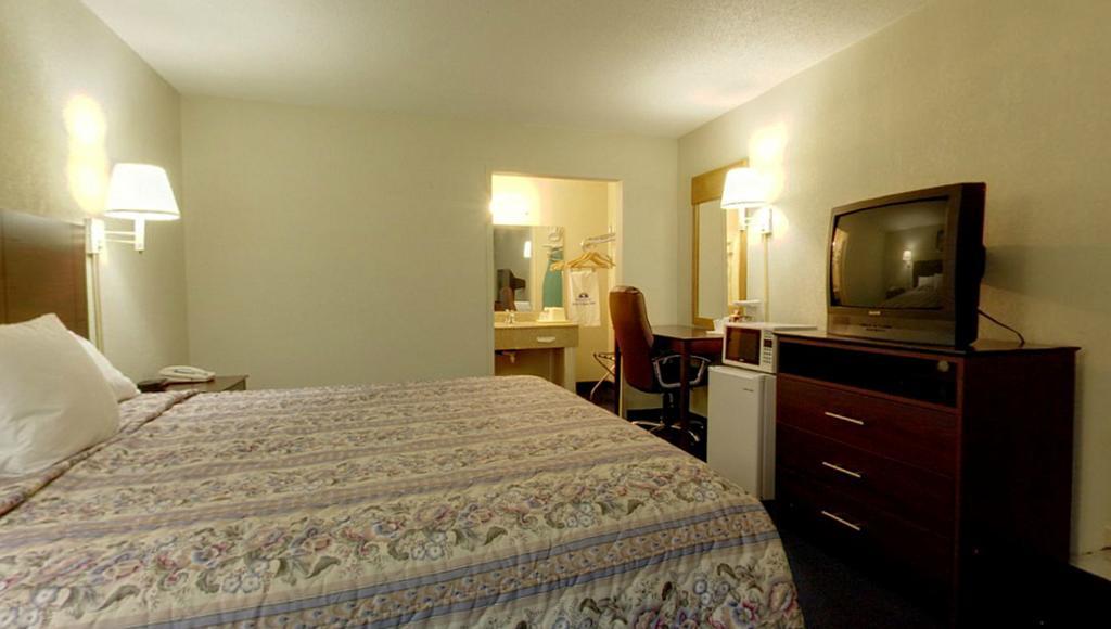 Americas Best Value Inn Newton Ruang foto